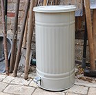Retro pedal bin